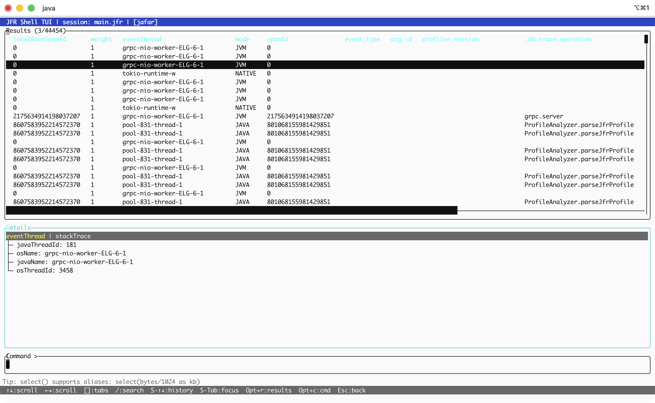 Detail pane with split view
